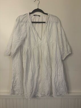 Zara White Eyelet Puff-Sleeve Peasant Top